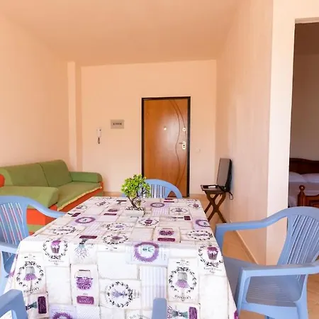 Apartman Aveniru Me Qera Ditore Vlora