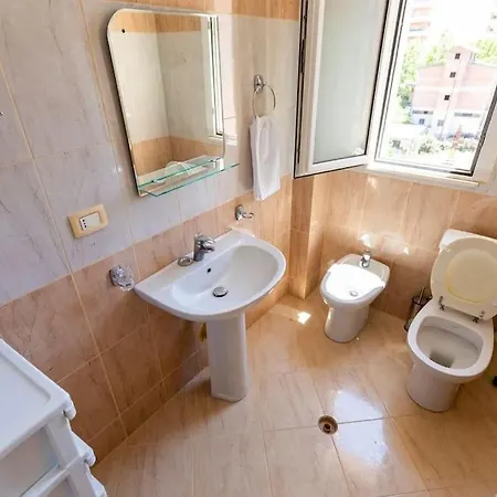 Aveniru Me Qera Ditore Apartman Vlora